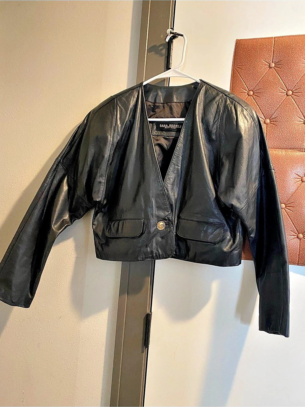 Dana Buchman Cropped Leather Jacket in Black
